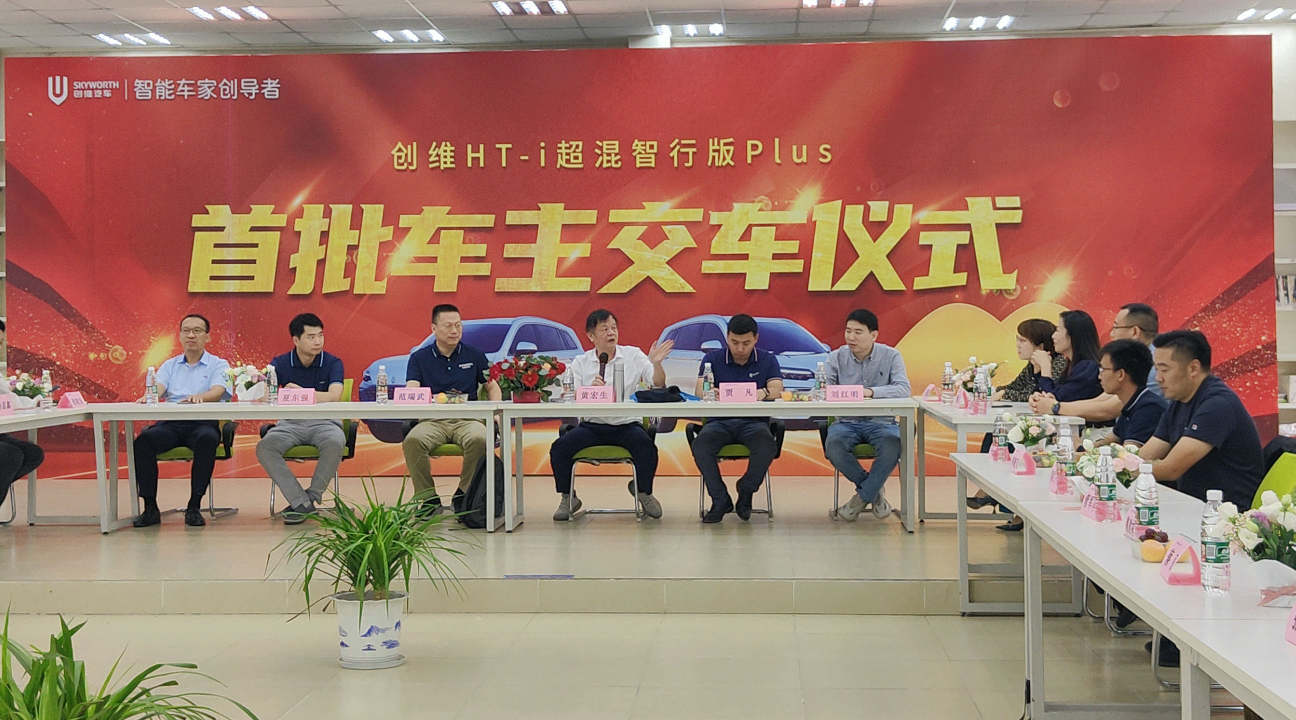 交车1.jpg 交车1.jpg